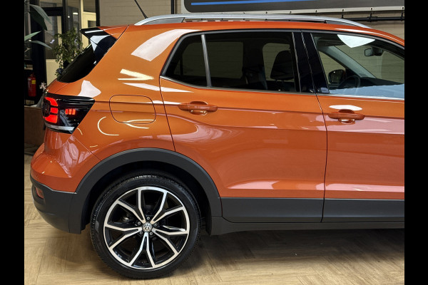 Volkswagen T-Cross 1.0 TSI Style 115pk DSG | VERKOCHT! Carplay | 18" | Camera | Digitaal cockpit | ACC | Dode hoek | 100% Volkswagen dealer onderhouden!