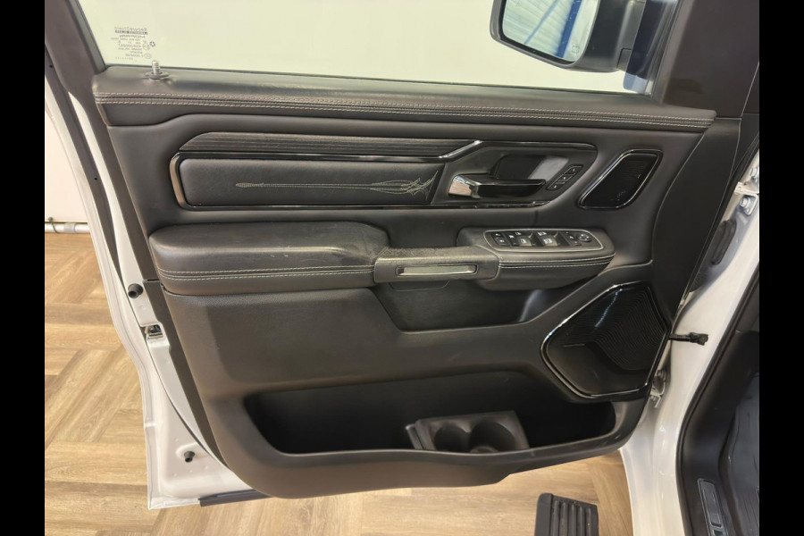 Dodge Ram 1500 5.7 V8 4x4 Crew Cab Limited|LPG|PANO|RAMBOX|LUCHTVERING|HK|VOL!!!