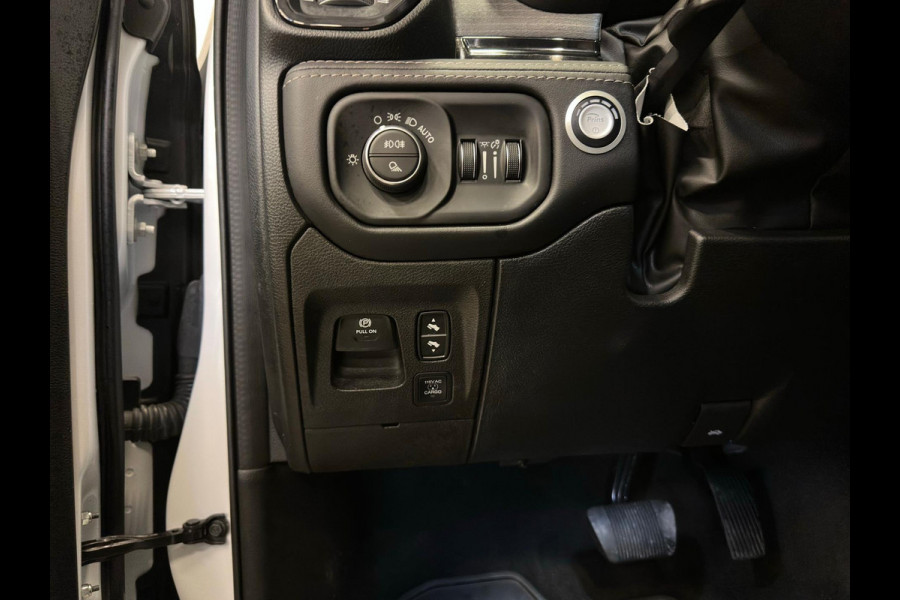 Dodge Ram 1500 5.7 V8 4x4 Crew Cab Limited|LPG|PANO|RAMBOX|LUCHTVERING|HK|VOL!!!