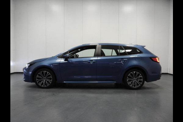 Toyota Corolla Touring Sports 2.0 Hybrid Dynamic NAVI/CAMERA/CLIMA/17"LMV!