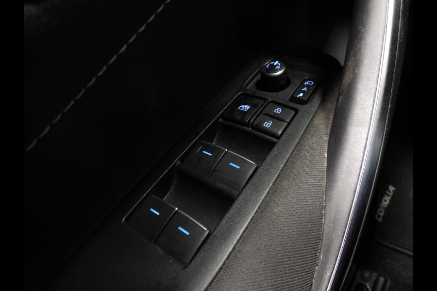 Toyota Corolla Touring Sports 2.0 Hybrid Dynamic NAVI/CAMERA/CLIMA/17"LMV!