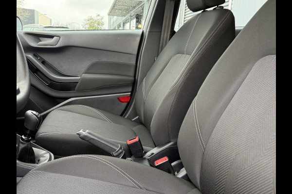 Ford Fiesta BWJ 2022 | 1.0I 100PK Titanium | AIRCO | NAVI | CRUISE | CARPLAY | PDC |