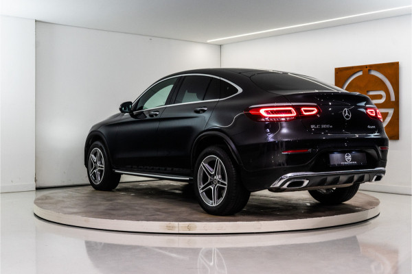 Mercedes-Benz GLC Coupé 300e 4MATIC Premium+ 320PK | Pano | Burmester | Sfeer | Carplay | Keyless | 12 MND Garantie GERESERVEERD