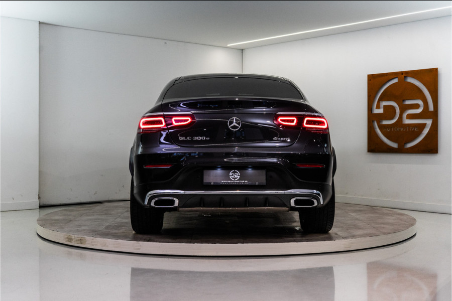 Mercedes-Benz GLC Coupé 300e 4MATIC Premium+ 320PK | Pano | Burmester | Sfeer | Carplay | Keyless | 12 MND Garantie GERESERVEERD