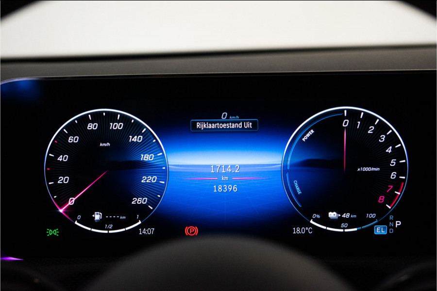 Mercedes-Benz A-Klasse 250 e Premium AMG Facelift 218PK | Pano | Keyless | Sfeer | Night | Fabrieksgarantie