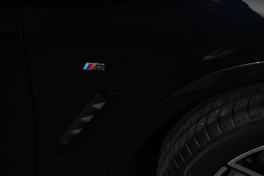 BMW X3 xDrive30e M Sport High Executive | Leder | Schuif/kantel dak | Navigatie | Climate Control | Camera | Electrisch bedienbare achterklep | Active Cruise Control | 19" Lichtmetalen velgen