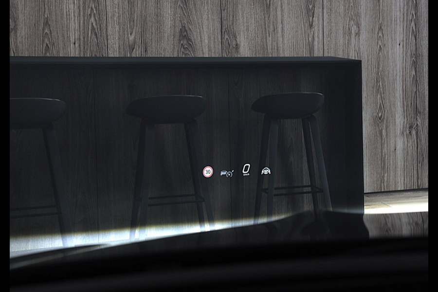 Mercedes-Benz CLE Coupé 300 e AMG 53 Look / Massage / Burmester / Head Up / 360 Camera / Acc / Elek Stoelen / Open Pano / 19 Inch