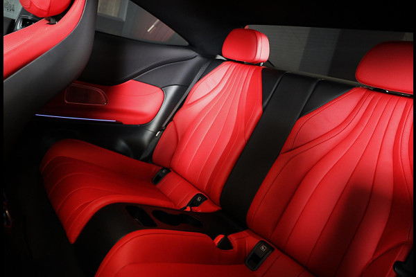 Mercedes-Benz CLE Coupé 300 e AMG 53 Look / Massage / Burmester / Head Up / 360 Camera / Acc / Elek Stoelen / Open Pano / 19 Inch