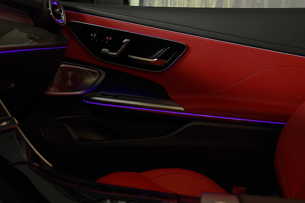 Mercedes-Benz CLE Coupé 300 e AMG 53 Look / Massage / Burmester / Head Up / 360 Camera / Acc / Elek Stoelen / Open Pano / 19 Inch