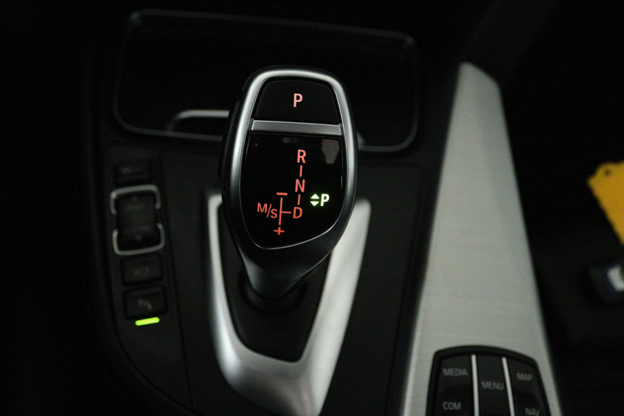 BMW 4 Serie Gran Coupé 440i High Executive Edition (PANORAMADAK, SERVICE INCLUSIEF, STOELVERWARMING, CAMERA, DEALER ONDERHOUDEN)