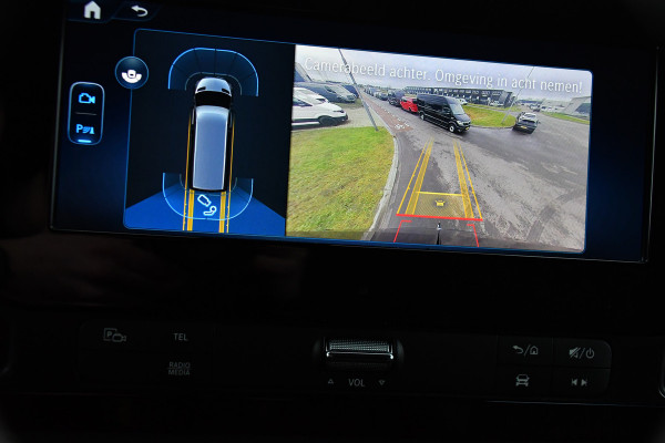 Mercedes-Benz Sprinter 317 1.9 CDI L2 Pro Black Edition FACE LIFT! Camera, Cruise, Carplay, 3500kg Trekhaak, 10,5'' Mbux, LED, Dodehoek, Virtual, Uniek!