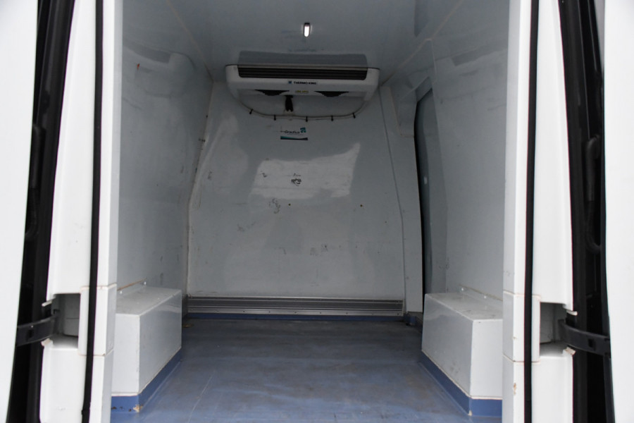 MAN TGE 3.180 35 2.0 L3H3 PB Edition Koel / Vrieswagen Adaptieve Cruise, Camera, Carplay, Nachtkoeling, LED, Leder, Trekhaak, 177pk, Clima, Mulitmedia, Uniek! Koelwagen, Vrieswagen, Vriesauto, Koelauto, Koel, Vries