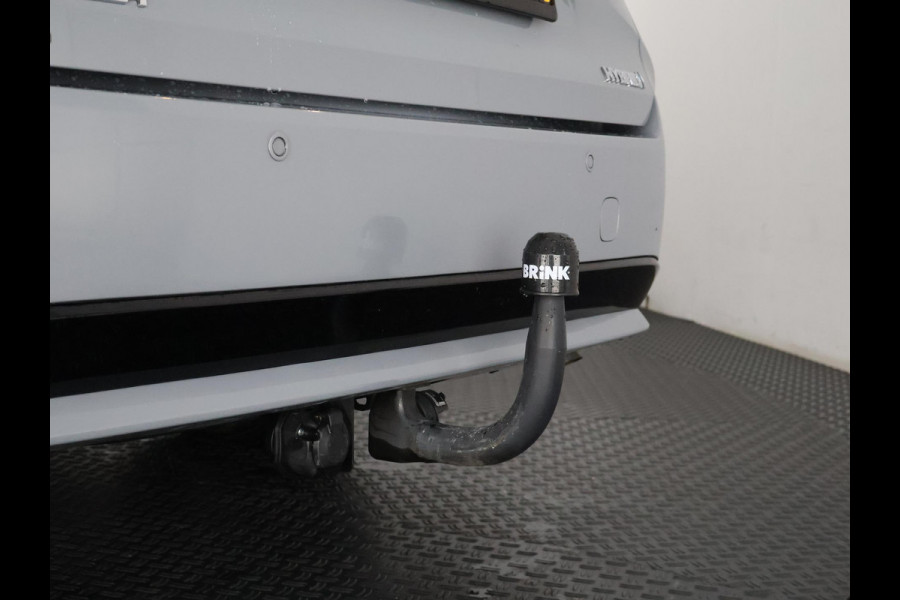 Toyota Corolla Touring Sports 1.8 HYBRIDE BUSINESS PLUS 1e EIG GARANTIE 2033 BI-TONE. TREKHAAK.HALF LEDER. PARKEERSENSOREN . NAVIGATIE .APPLE/ANDROID