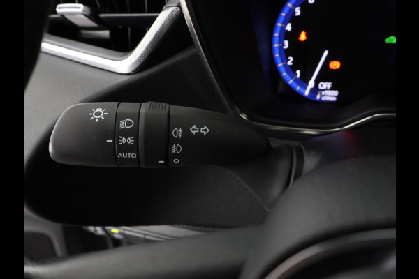 Toyota Corolla Touring Sports 1.8 HYBRIDE BUSINESS PLUS 1e EIG GARANTIE 2033 BI-TONE. TREKHAAK.HALF LEDER. PARKEERSENSOREN . NAVIGATIE .APPLE/ANDROID