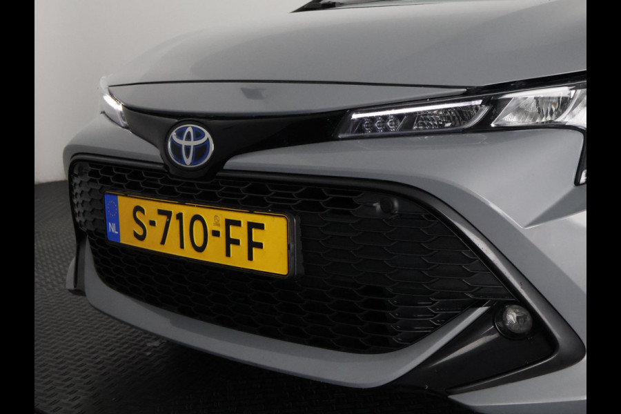 Toyota Corolla Touring Sports 1.8 HYBRIDE BUSINESS PLUS 1e EIG GARANTIE 2033 BI-TONE. TREKHAAK.HALF LEDER. PARKEERSENSOREN . NAVIGATIE .APPLE/ANDROID
