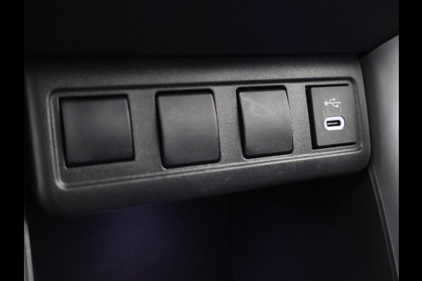 Toyota Corolla Cross HYBRID 140 DYNAMIC STYLEPACK BI-TONE GARANTIE 2035 CARPLAY NAVIGATIE.ELEKTRISCHE A.KLEP. CLIMA.CRUISE ETC