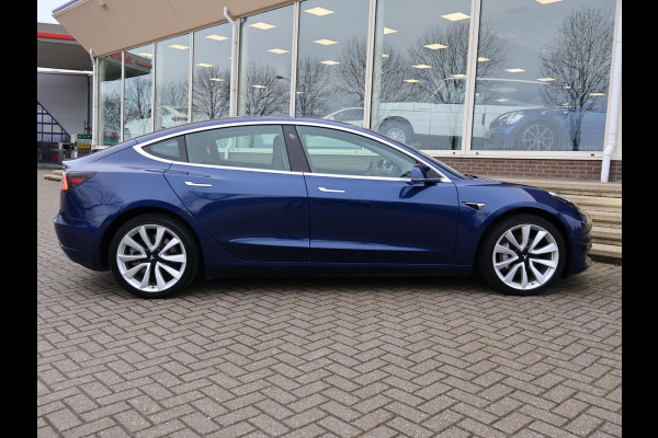 Tesla Model 3 60 kWh RWD *BTW* + AFN. TREKHAAK | LEDER | AUTOPILOT | PANORAMA | 3 CAMERA'S