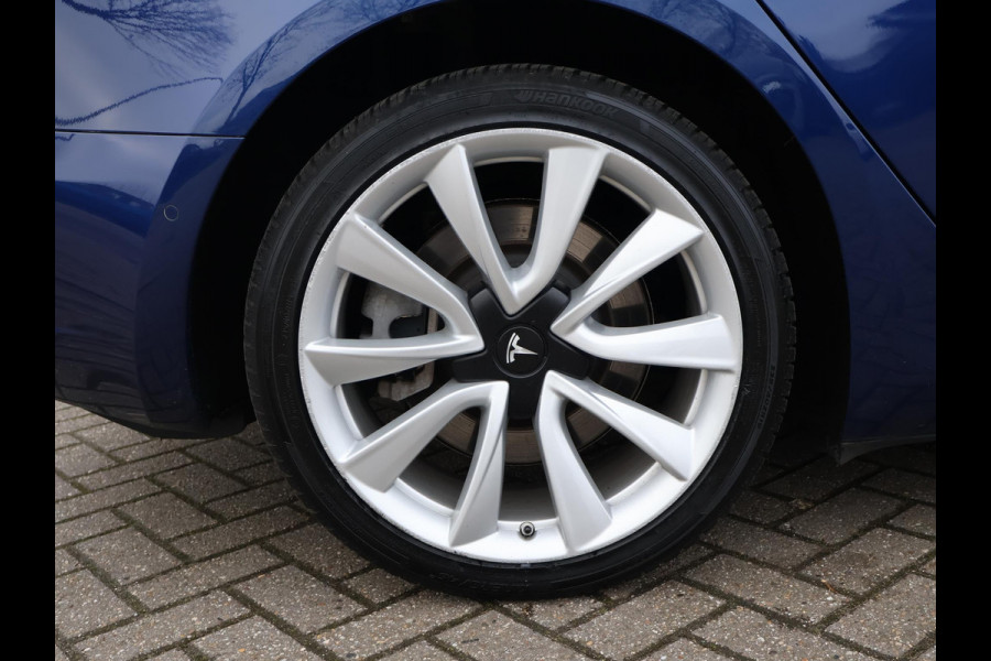 Tesla Model 3 60 kWh RWD *BTW* + AFN. TREKHAAK | LEDER | AUTOPILOT | PANORAMA | 3 CAMERA'S