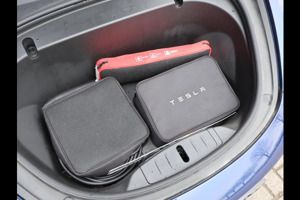 Tesla Model 3 60 kWh RWD *BTW* + AFN. TREKHAAK | LEDER | AUTOPILOT | PANORAMA | 3 CAMERA'S