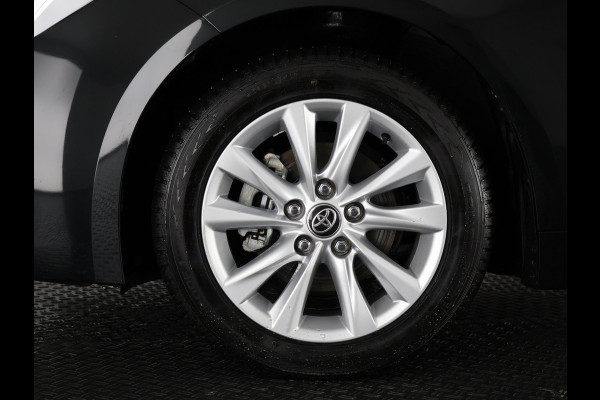 Toyota Corolla HYBRID 140 BUSINESS BLACK ED. GARANTIE 5-2035* 15.000 KM!!! STOEL -EN STUURVERWARMNG . CAMERA . KEYLESS START/STOP . APPLE CARPLAY & ANDROID AUTO