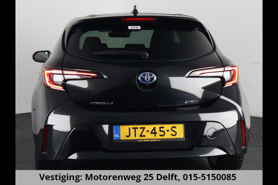 Toyota Corolla HYBRID 140 BUSINESS BLACK ED. GARANTIE 5-2035* 15.000 KM!!! STOEL -EN STUURVERWARMNG . CAMERA . KEYLESS START/STOP . APPLE CARPLAY & ANDROID AUTO
