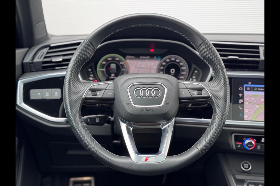 Audi Q3 Sportback 45 TFSI e S Edition Pano/Memory/Keyless
