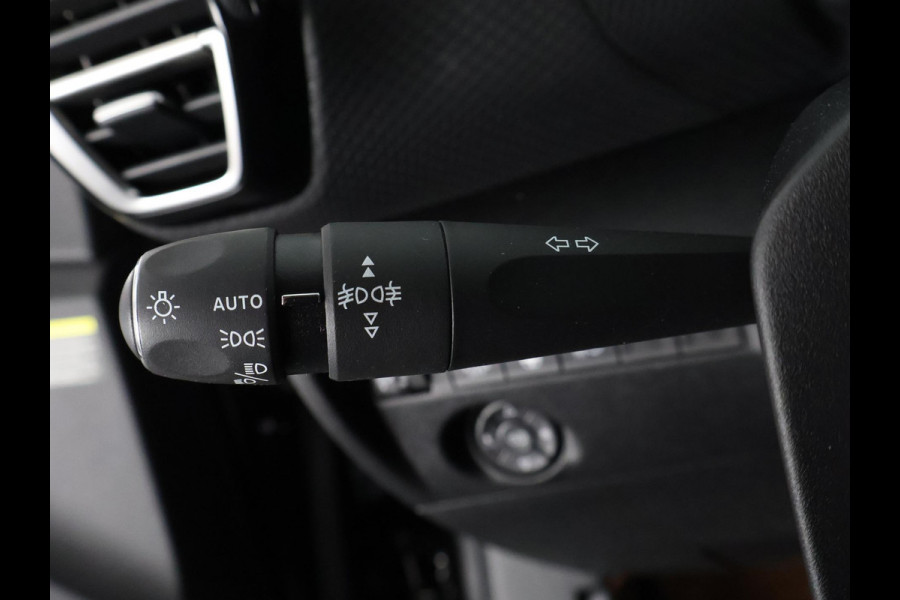 Citroën Ë-C4 SHINE ACCU 95%! BEREIK WLTP 349 GARANTIE 9-2032* PDC V+A . CAMERA .BSM. APPLE CARPLAY & ANDROID AUTO . STOELVERWARMING . DODEHOEK DETECTIE