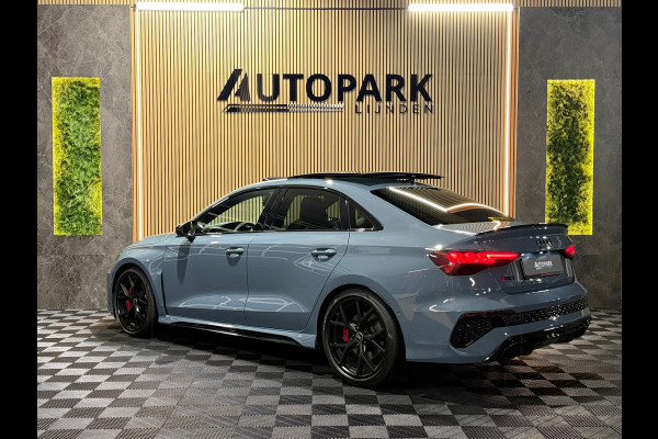Audi RS3 Limousine 2.5 TFSI RS 3 quattro|PANO|MASSAGE|B&O|ACC|MEMORY|CARPLAY|DEALER ONDERHOUDEN|KEMORA GREY|400PK|BOMVOL!
