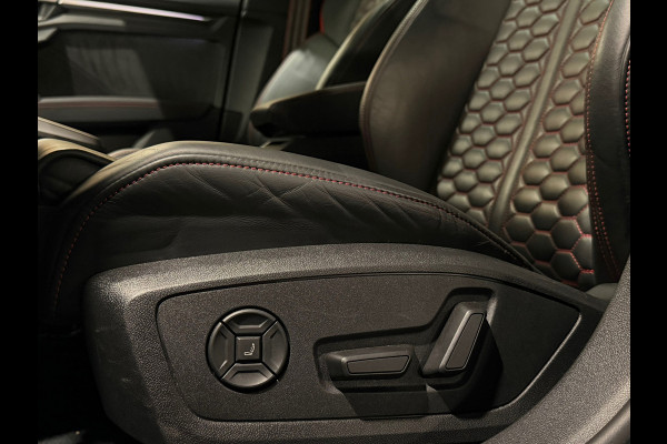 Audi RS3 Limousine 2.5 TFSI RS 3 quattro|PANO|MASSAGE|B&O|ACC|MEMORY|CARPLAY|DEALER ONDERHOUDEN|KEMORA GREY|400PK|BOMVOL!
