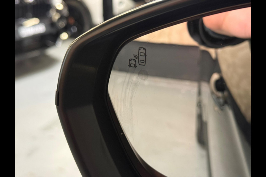 Opel Grandland X 1.6 Turbo Hybrid Business Edition | NAP | Trekhaak | stoel-/stuurverwarming | Navi | DAB