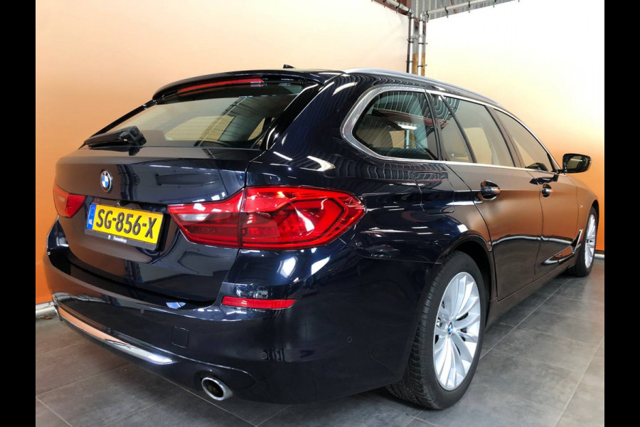 BMW 5 Serie Touring 520i High Executive sportint | panodak | camera | trekhaak | leer