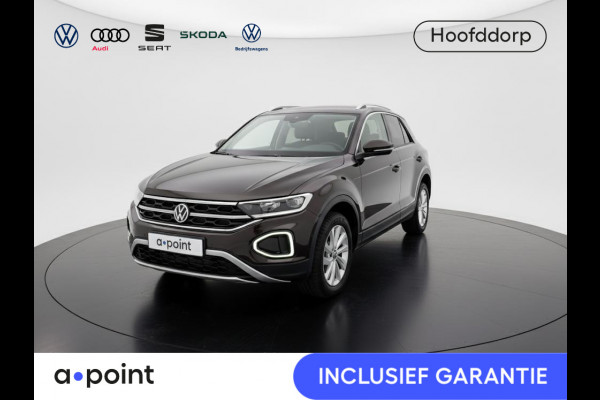 Volkswagen T-Roc 1.5 TSI Style 150 PK DSG | Private lease vanaf €641,-| Trekhaak afneembaar | Navigatie | Stoel verwarming en massage | Alcantara |