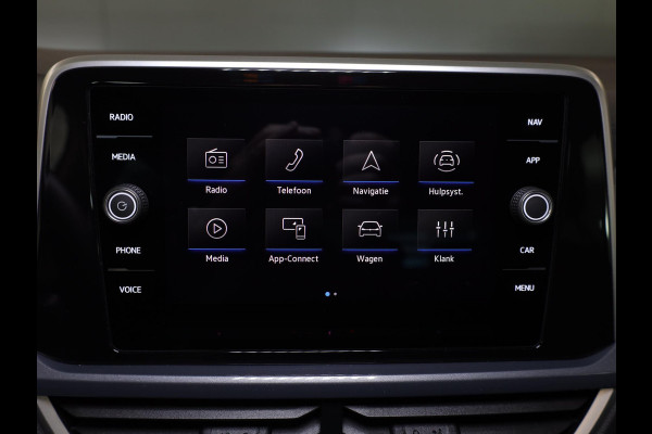 Volkswagen T-Roc 1.5 TSI Style 150 PK DSG | Private lease vanaf €641,-| Trekhaak afneembaar | Navigatie | Stoel verwarming en massage | Alcantara |