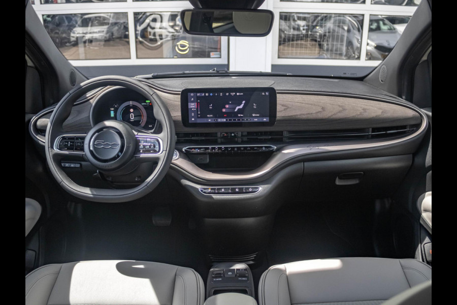 Fiat 500E Giorgio Armani Edition 42 kWh | 17% Bijtelling | Zeer Exclusief | Beperkte Oplage !