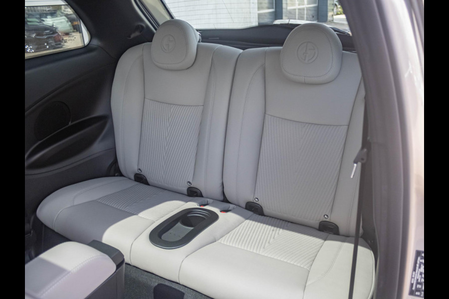 Fiat 500E Giorgio Armani Edition 42 kWh | 17% Bijtelling | Zeer Exclusief | Beperkte Oplage !