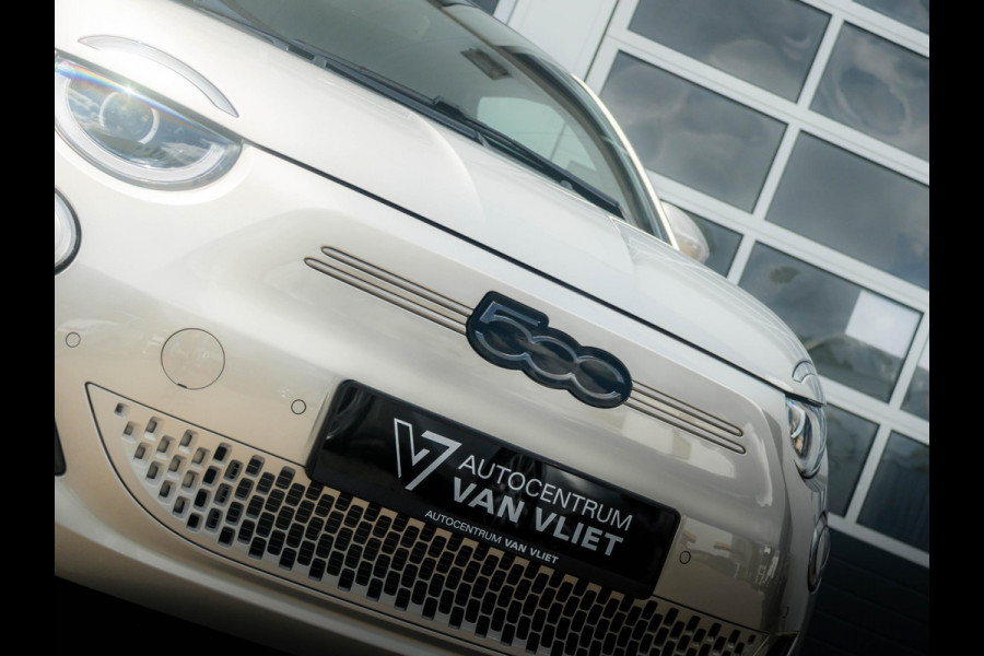 Fiat 500E Giorgio Armani Edition 42 kWh | 17% Bijtelling | Zeer Exclusief | Beperkte Oplage !