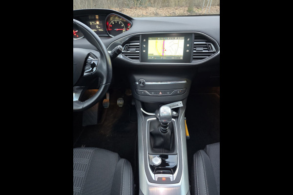 Peugeot 308 1.2 PureTech Allure | 2E EIGENAAR | 12MND GARANTIE | PANO DAK | NAVI | NW DISTR RIEM | TREKHAAK |