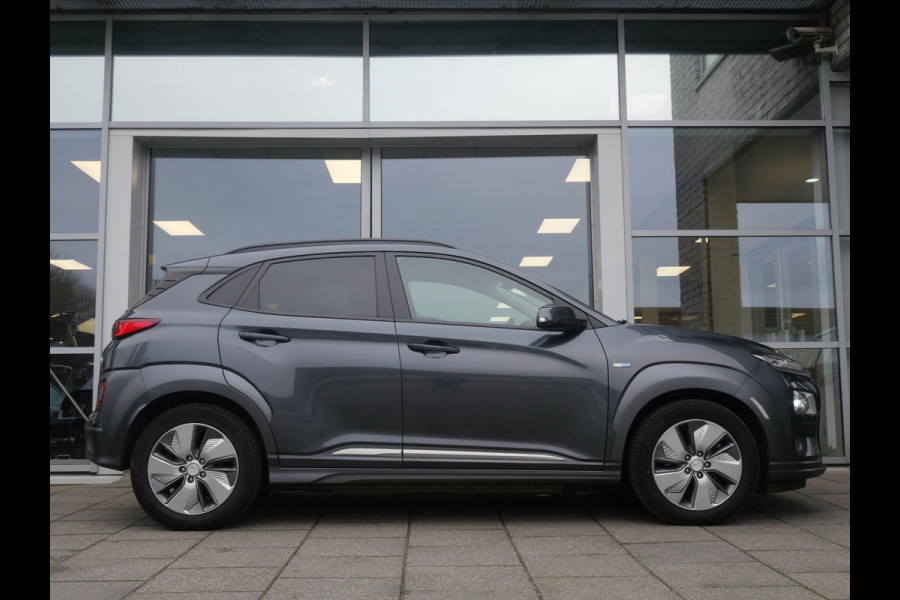 Hyundai Kona EV Premium 64 kWh | SOH 94,8% | Stoelverwarming/ventilatie | Navi | Clima | Cruise |