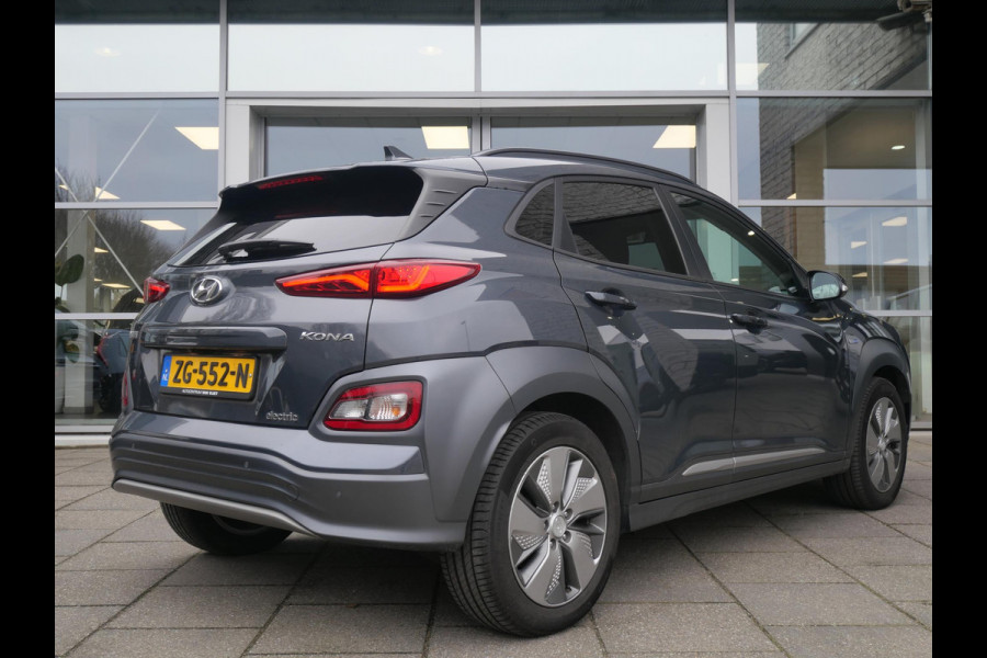 Hyundai Kona EV Premium 64 kWh | SOH 94,8% | Stoelverwarming/ventilatie | Navi | Clima | Cruise |