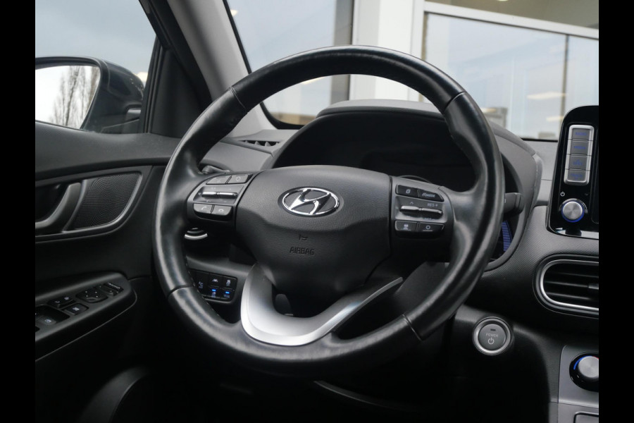 Hyundai Kona EV Premium 64 kWh | SOH 94,8% | Stoelverwarming/ventilatie | Navi | Clima | Cruise |