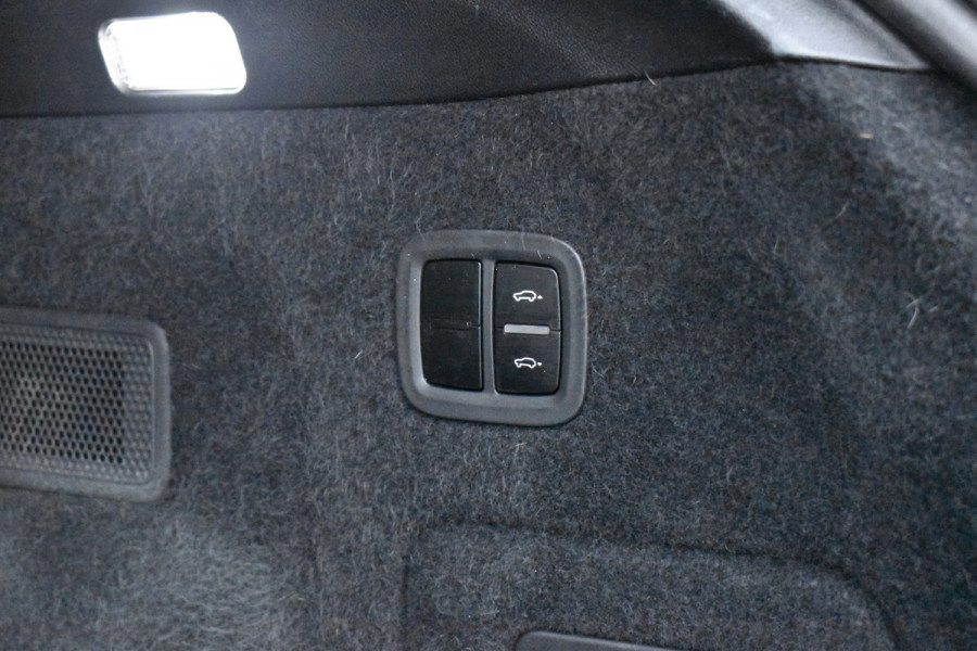 Porsche Cayenne Coupé 3.0 E-Hybrid 462pk Lightweight Sport Package | Carbon Dak | ACC | 22'' GT Design | Matrix PDLS+ | Luchtvering | 360 Camera |