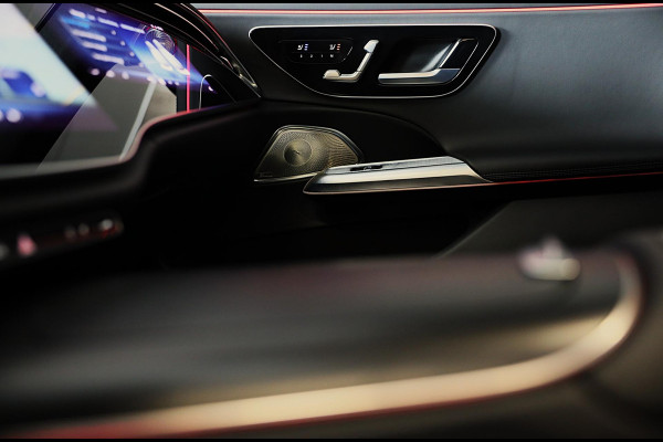 Mercedes-Benz E-Klasse Estate 300 e AMG 53 Look / HYPERSCREEN / Acc / Massage / BURMESTER 4D / Head Up / 360 Camera / Leder / Pano