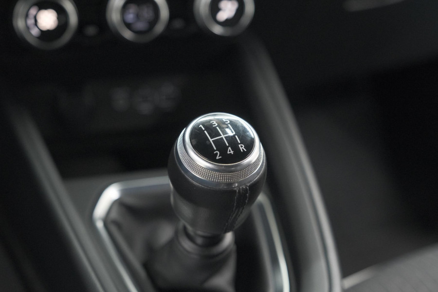 Renault Clio TCe 100 Intens | Navigatie | Apple Carplay | Parkeersensoren