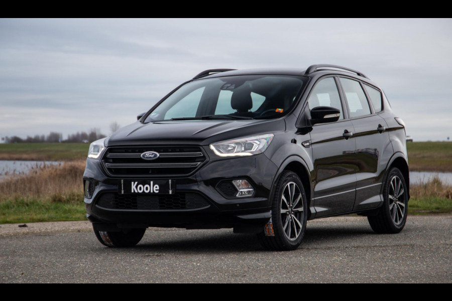 Ford Kuga 1.5 EcoBoost ST Line CAMERA / CARPLAY / TREKHAAK / 2000 KG / STOEVERWRMING / 150 PK