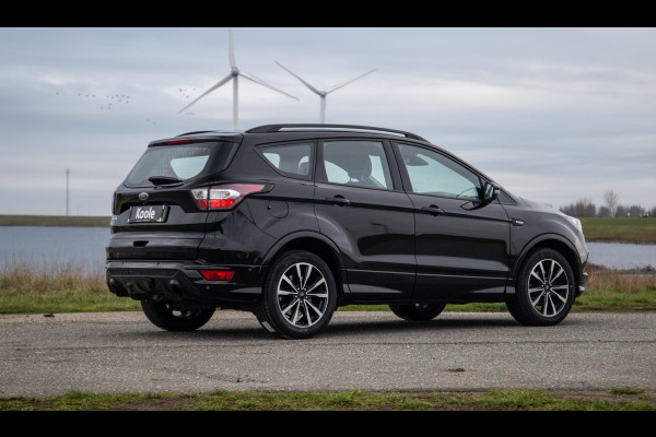 Ford Kuga 1.5 EcoBoost ST Line CAMERA / CARPLAY / TREKHAAK / 2000 KG / STOEVERWRMING / 150 PK