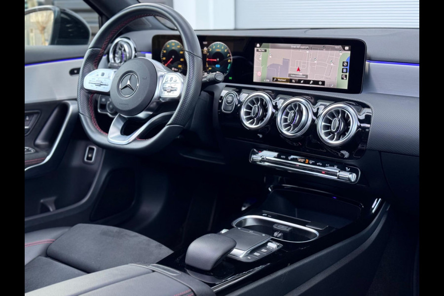 Mercedes-Benz A-Klasse 250 e AMG Line Pano/Sfeer/Camera