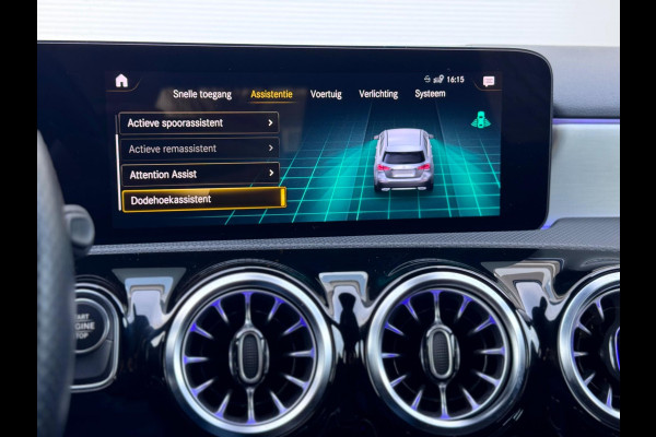 Mercedes-Benz A-Klasse 250 e AMG Line Pano/Sfeer/Camera