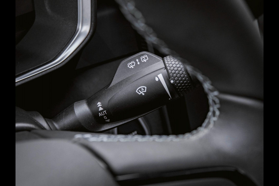 Lynk & Co 01 1.5 Panoramadak/360° Camera/ACC/Stoelverwarming