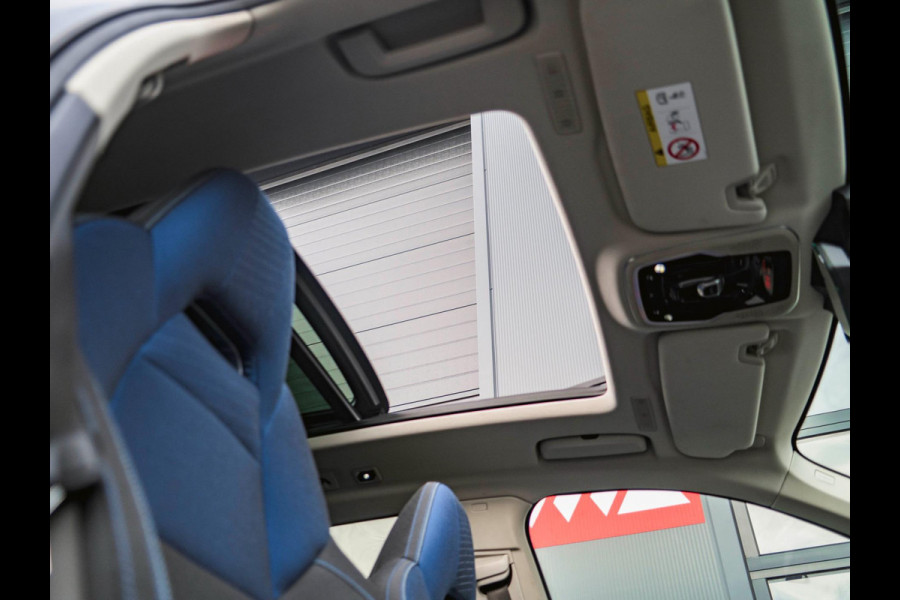 Lynk & Co 01 1.5 Panoramadak/360° Camera/ACC/Stoelverwarming