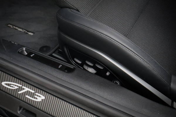 Porsche 911 4.0 GT3 Touring | 992.2 FACELIFT | LIFT | CARBON DAK | ACHTERASBESTURING | YELLOW DETAILS | BOSE AUDIO | CRHONO PACKAGE | STOELV